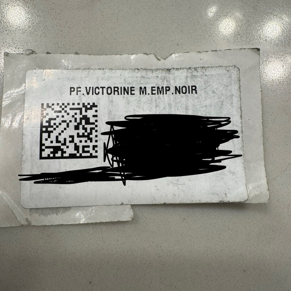 Louis Vuitton Black Victorine Wallet - Picture 9 of 9